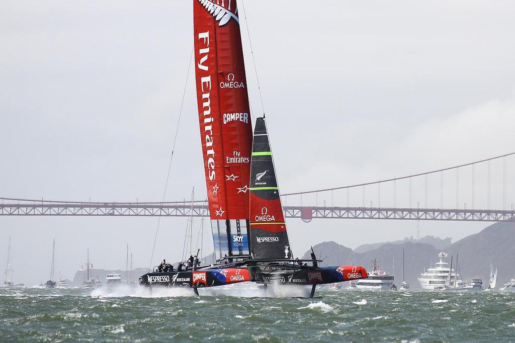 Oracle Team USA v Emirates Team New Zealand. America’s Cup Day 3, San Francisco. Emirates Team NZ prepares to gybe at the end of Leg 4 of Race 5 © Richard Gladwell www.photosport.co.nz